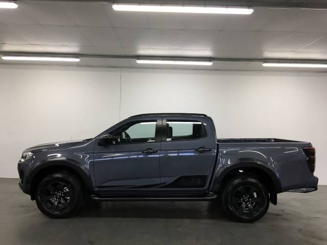 2025 Isuzu D-max 1.9 v cross steel edition