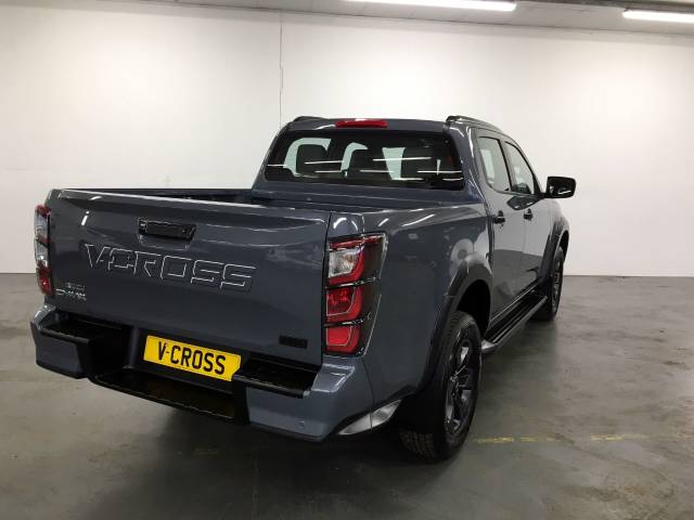 2025 Isuzu D-max 1.9 v cross steel edition