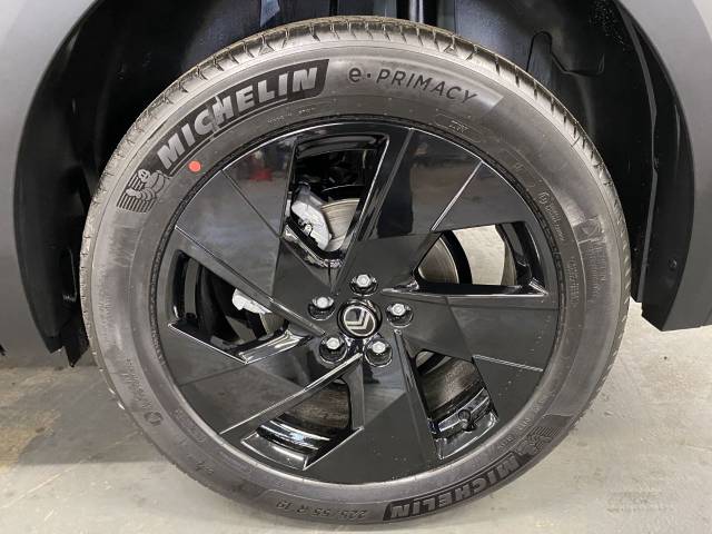 2025 Citroen C5 Aircross 1.2 PLUS Hybrid 145hp Automatic Hybrid