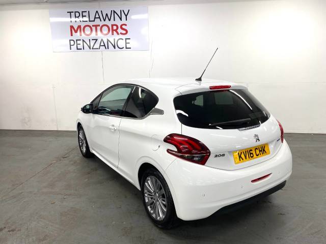 2016 Peugeot 208 1.2 PureTech 82 Allure 3dr
