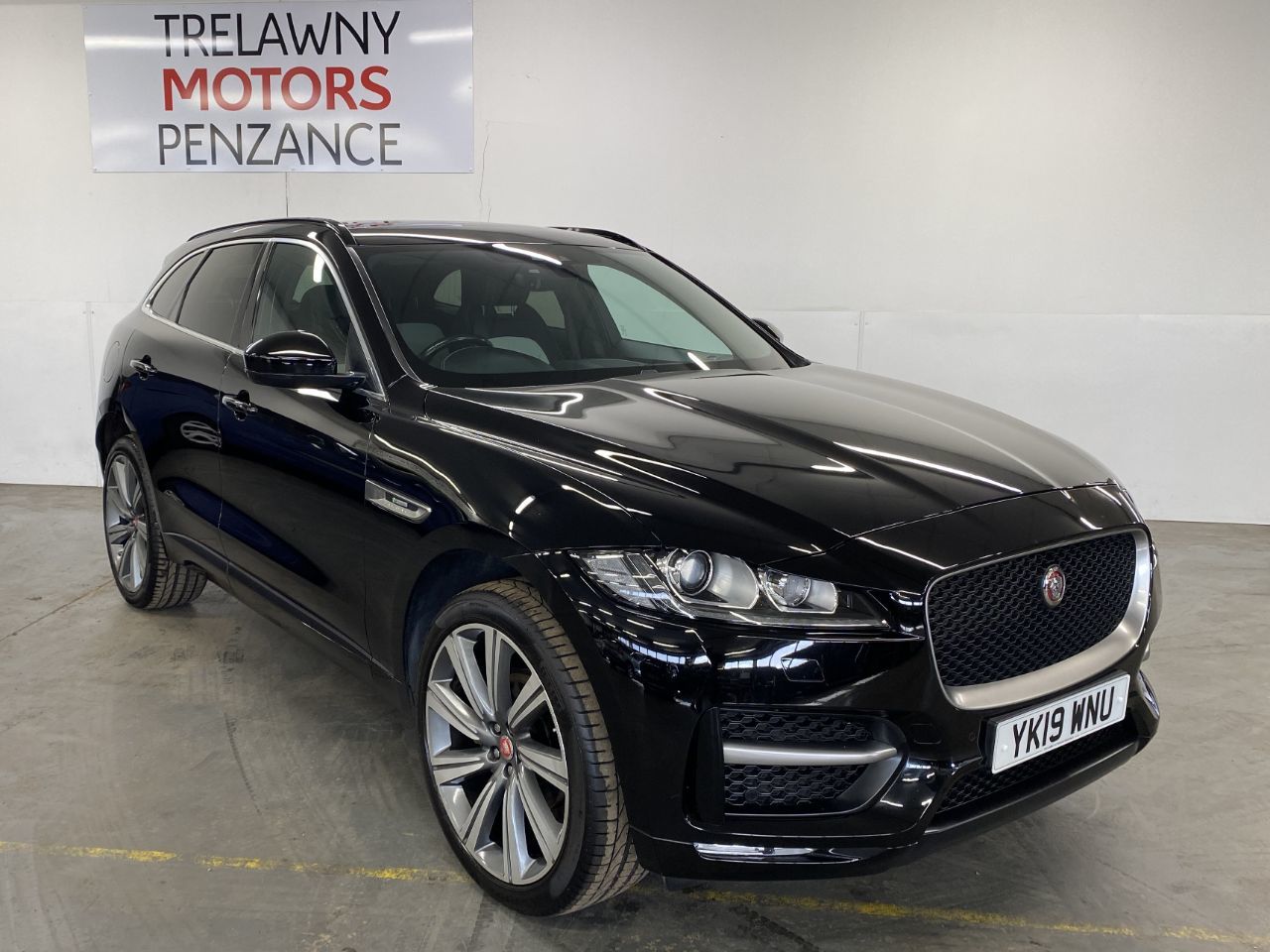 2019 Jaguar F-Pace