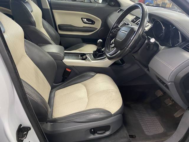2015 Land Rover Range Rover Evoque 2.0 TD4 SE Tech 5dr
