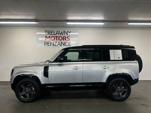 2023 Land Rover Defender 3.0 D250 X-Dynamic SE 110 5dr Auto
